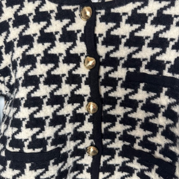 Vintage Ann Taylor Button Up - Picture 2 of 5